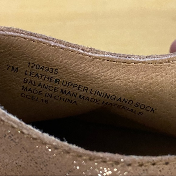 NWOT Sofft size 7 peep toe boots. - Picture 4 of 6